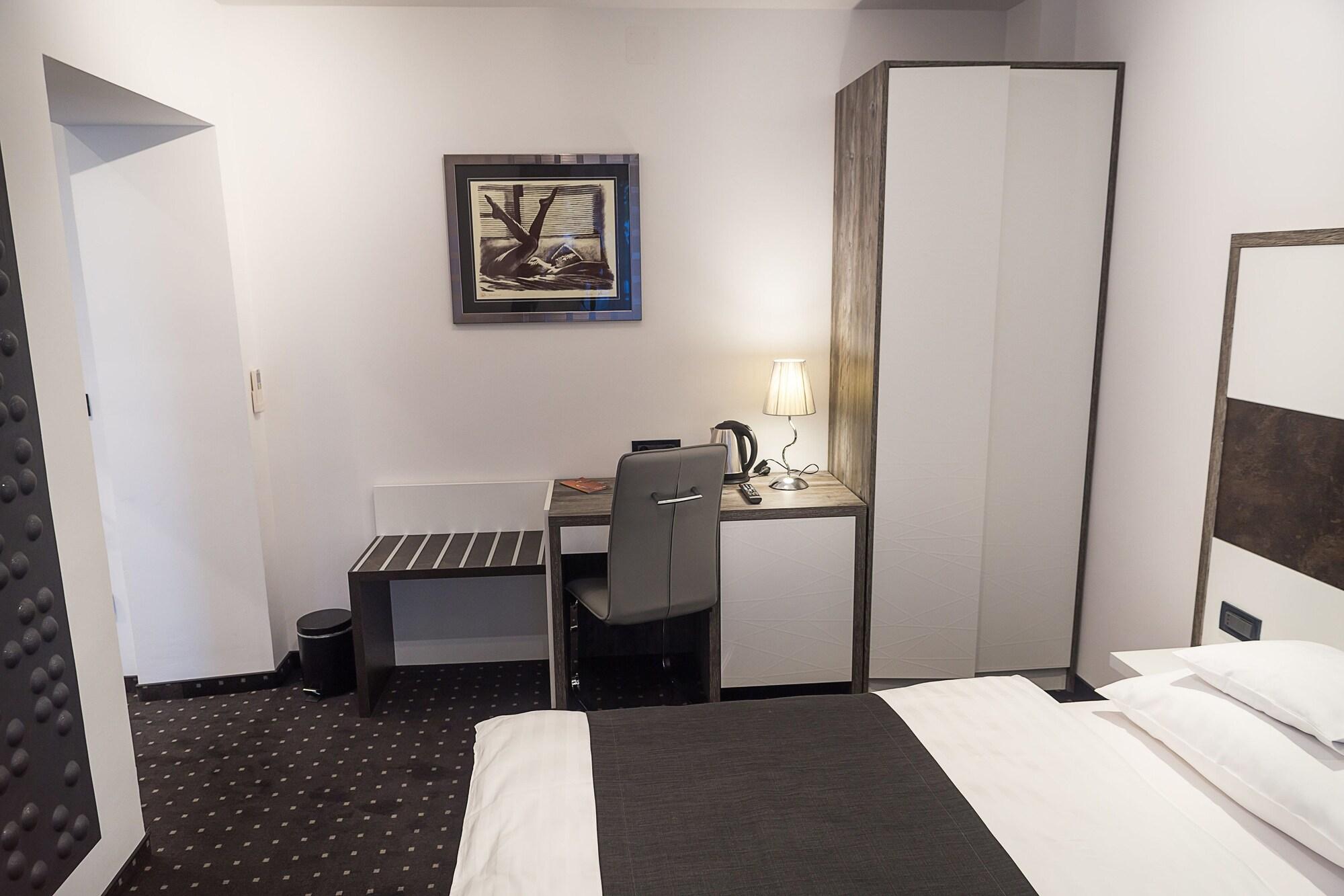Log In Rooms Zagreb Exterior photo