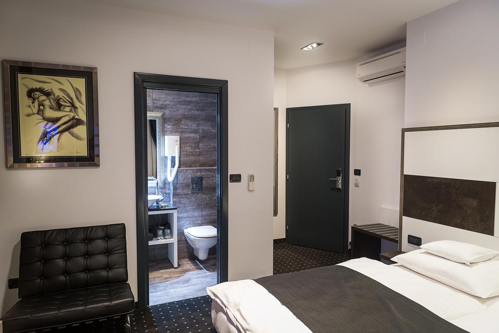 Log In Rooms Zagreb Room photo