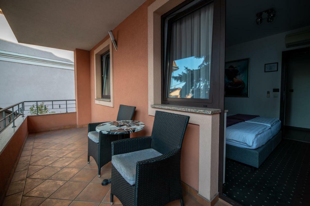 Log In Rooms Zagreb Exterior photo